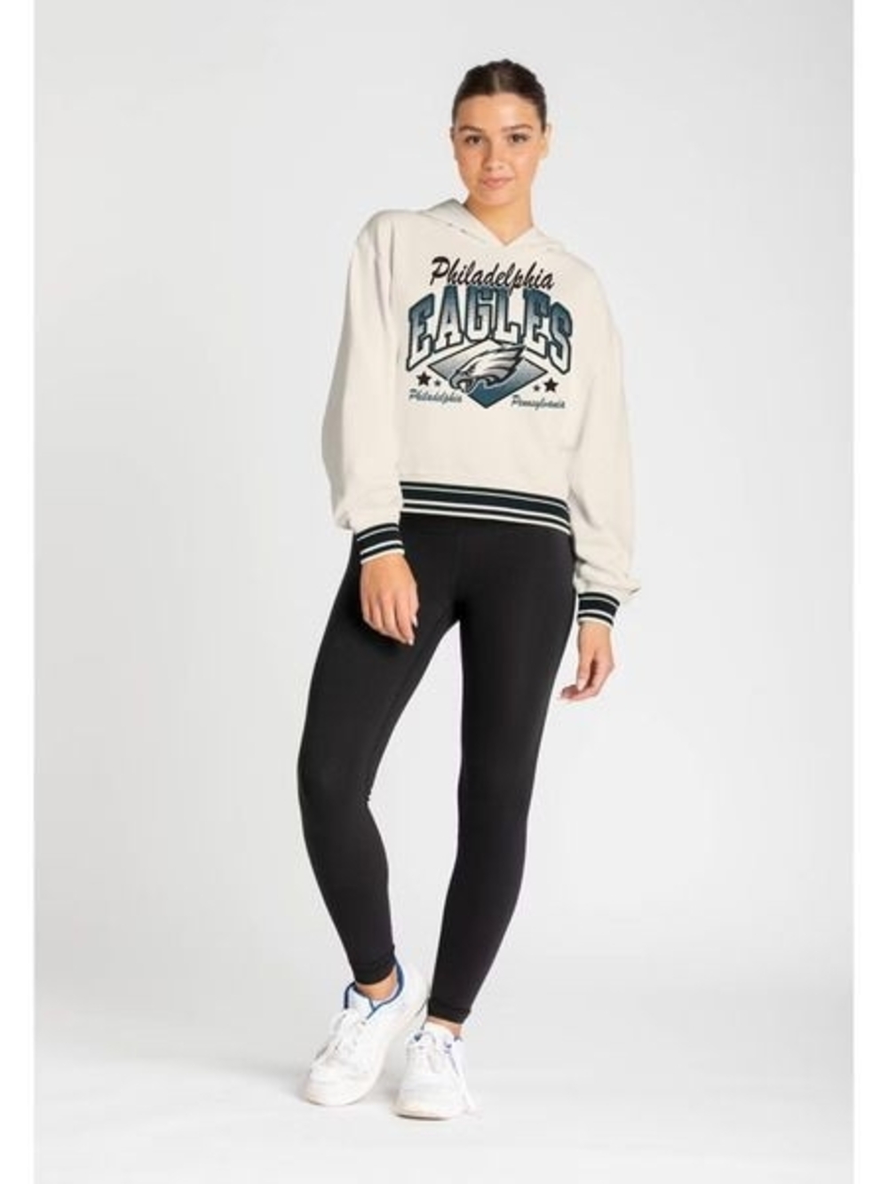 Champion NFL Philadelphia Eagles Cropped Hoodie with Green & Black Logo Medium